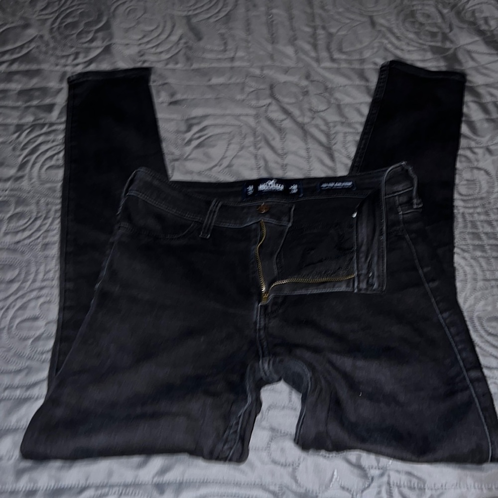 Hollister High Rise Jean Legging. Black. Size 7R